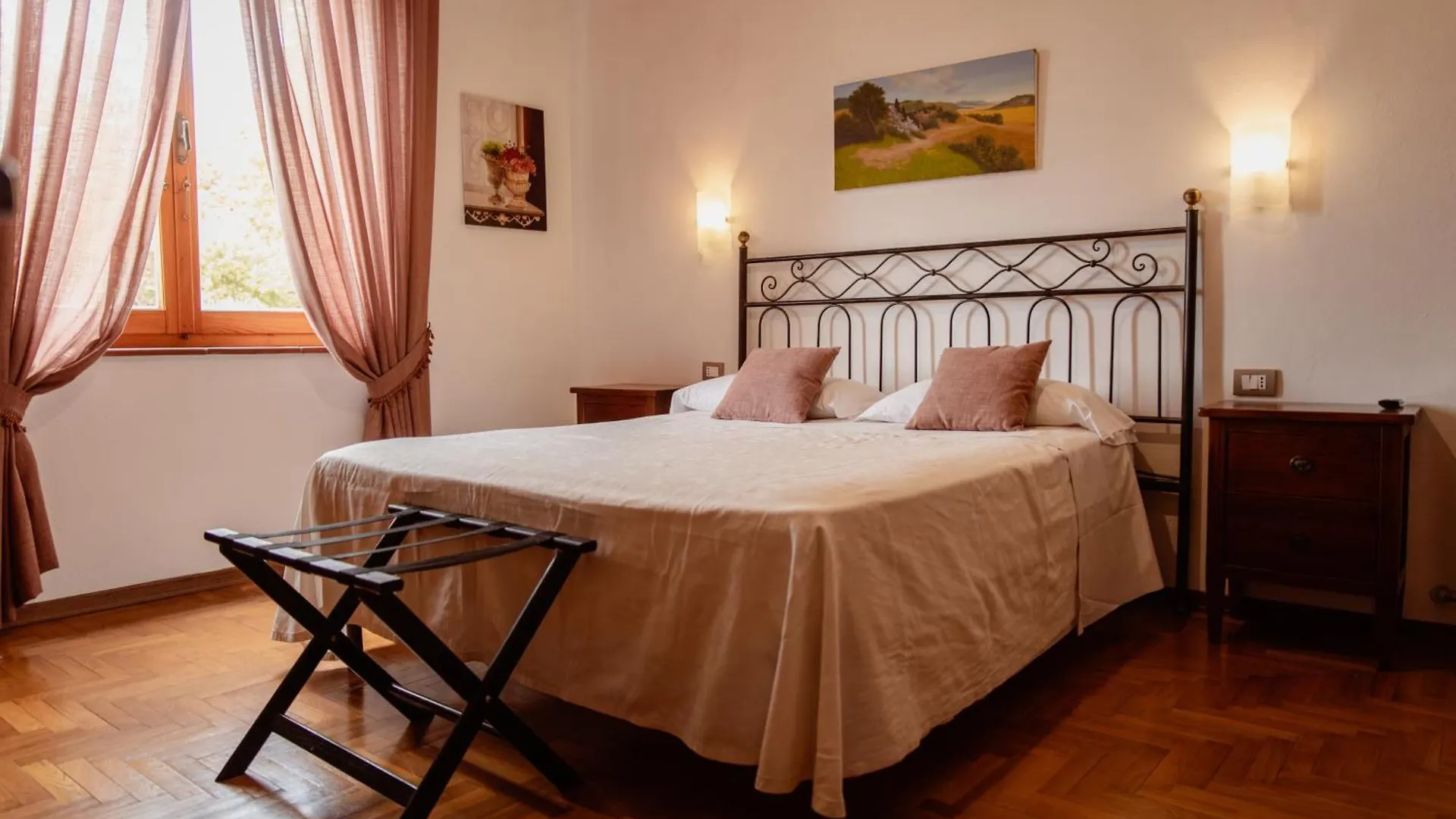 Agriturismo La Sede Di Carlo Saturnia Farma
