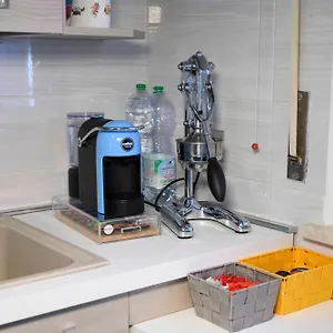  Appartement Intero Con Giardino E Colazione Dario Italie